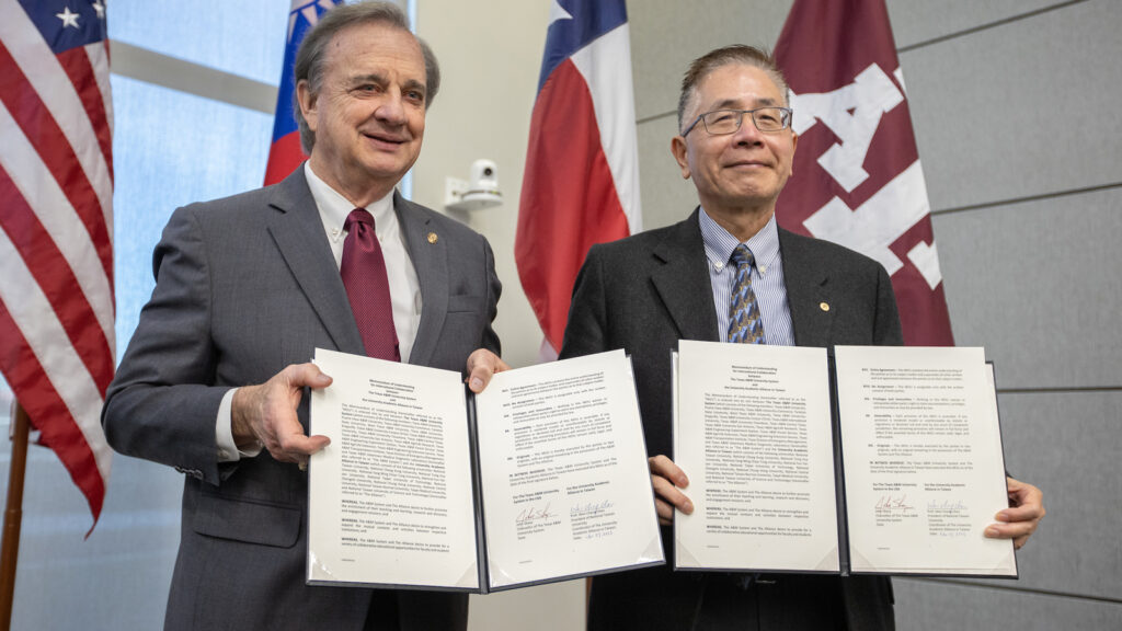 Texas A&M System Chancellor John Sharp and President Wen-Chang Chen Coordinator of The University Academic Alliance in Taiwan pose for a photo together